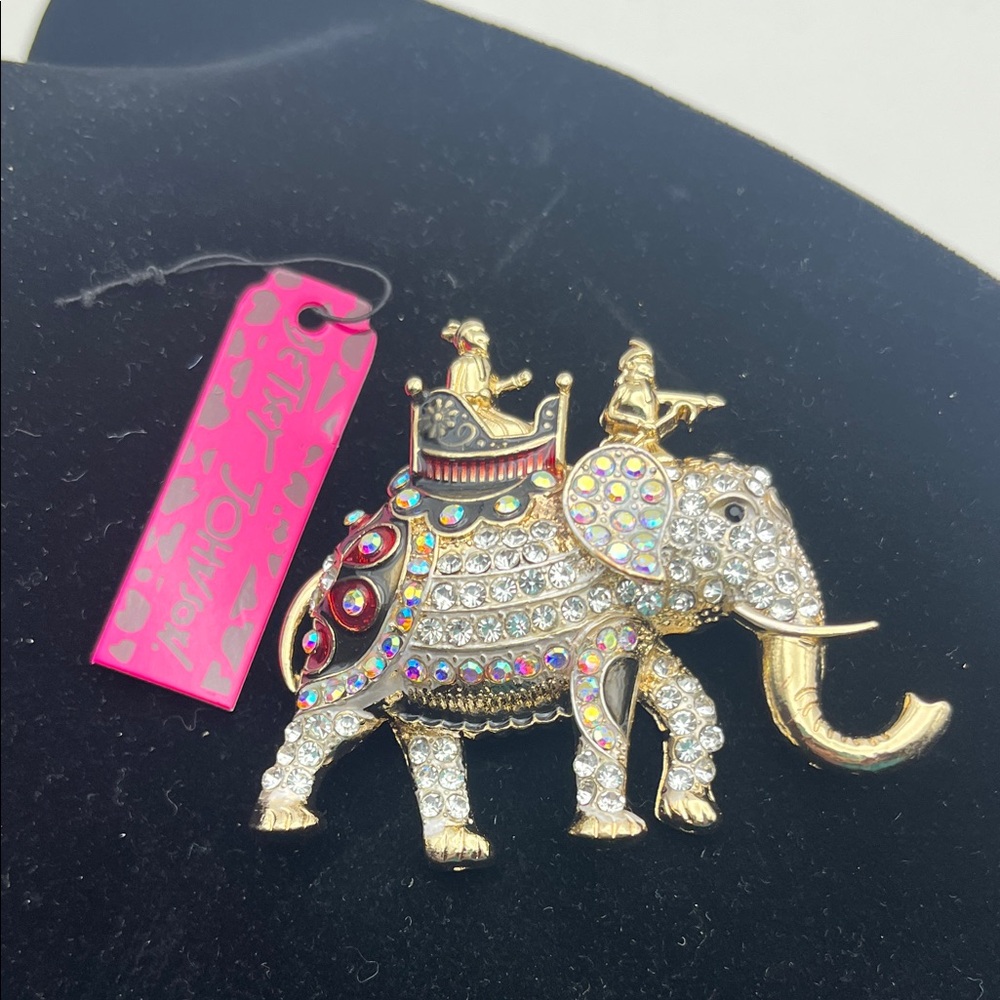 NEW Betsey Johnson elephant pin brooch rhinestone statement piece